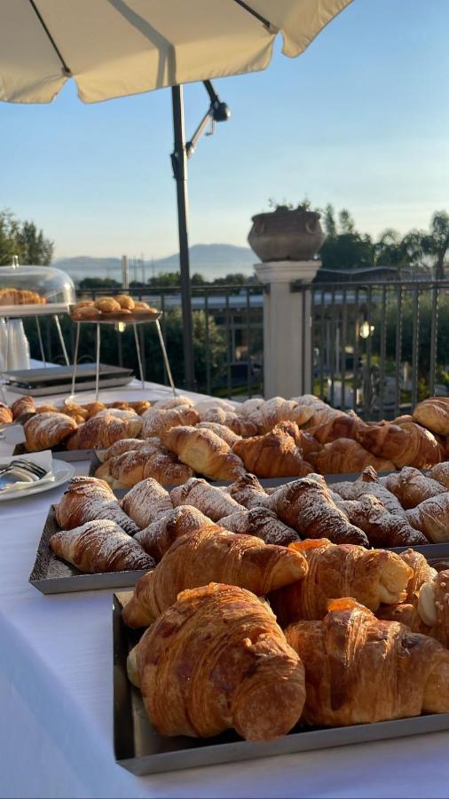 Hotel Villa Ruggiero Brusciano المظهر الخارجي الصورة
